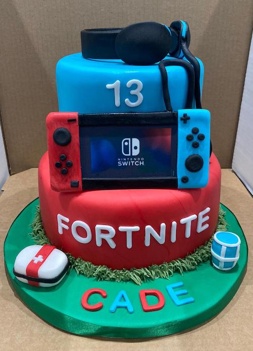 photo of a fortnight novelty cake